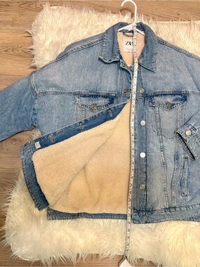 ZARA Heavy Thick Blue Denim Jacket with Cream Sherpa Lining